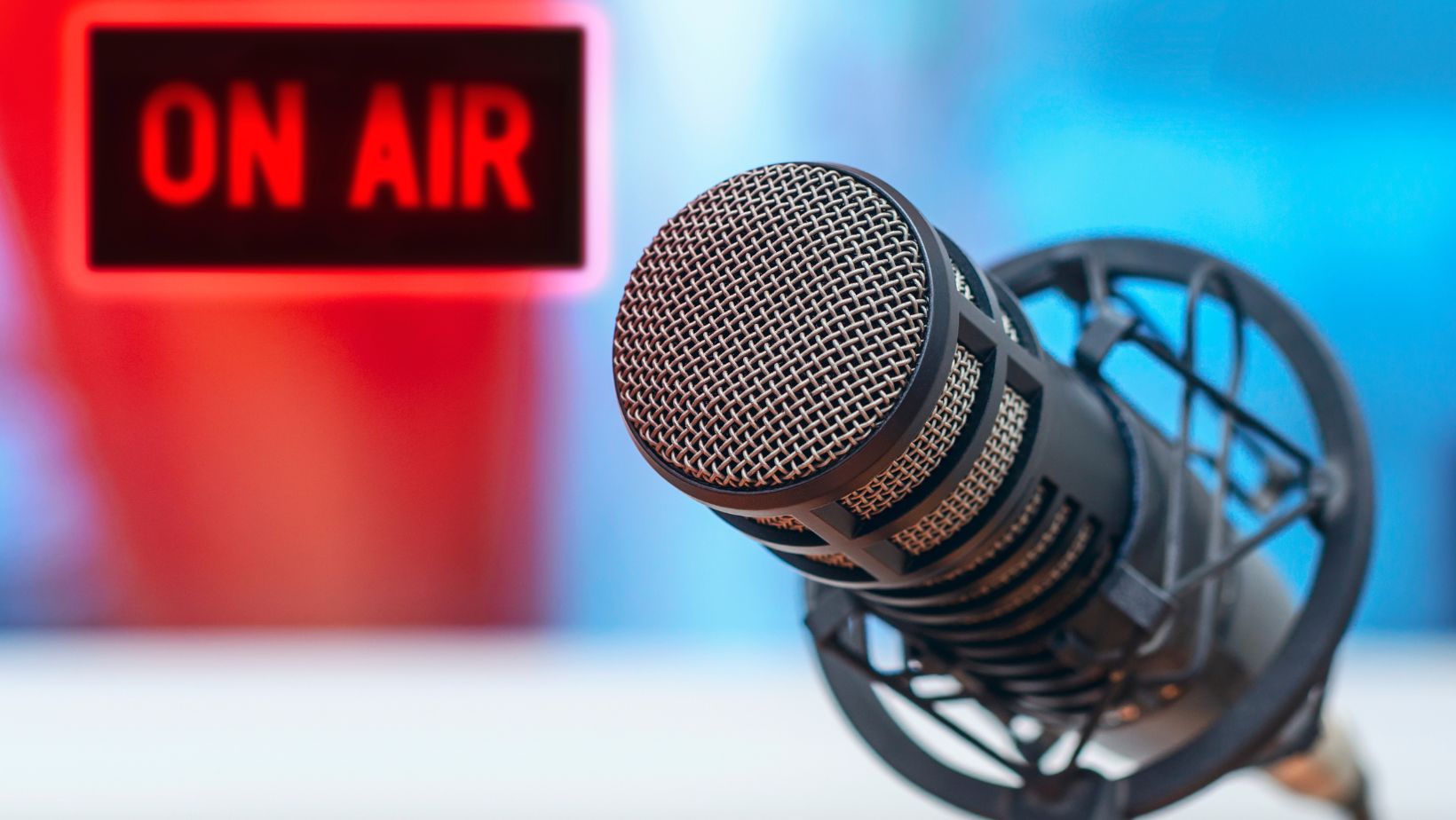 Read more about the article Discover the Impact of Sports Radio Station on Fans and the Evolution of Sports Coverage